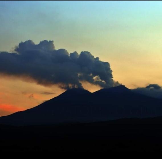 Etna Mare Apartman Mascali Kültér fotó